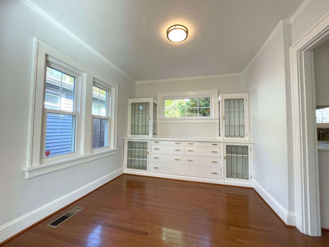 3115 Se Lincoln St - Photo 6 of 25