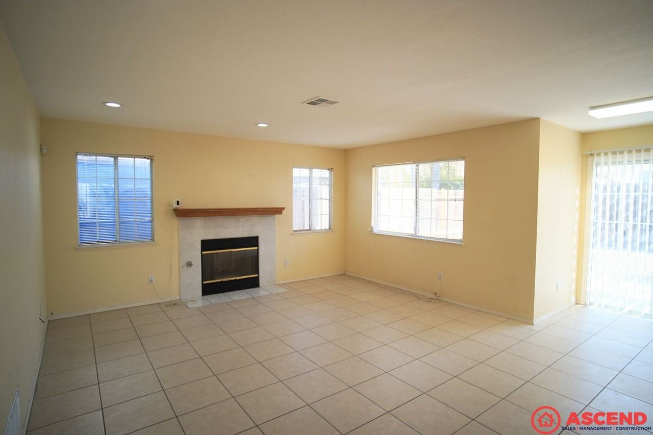 10801 Galway Bay Dr - Photo 5 of 17