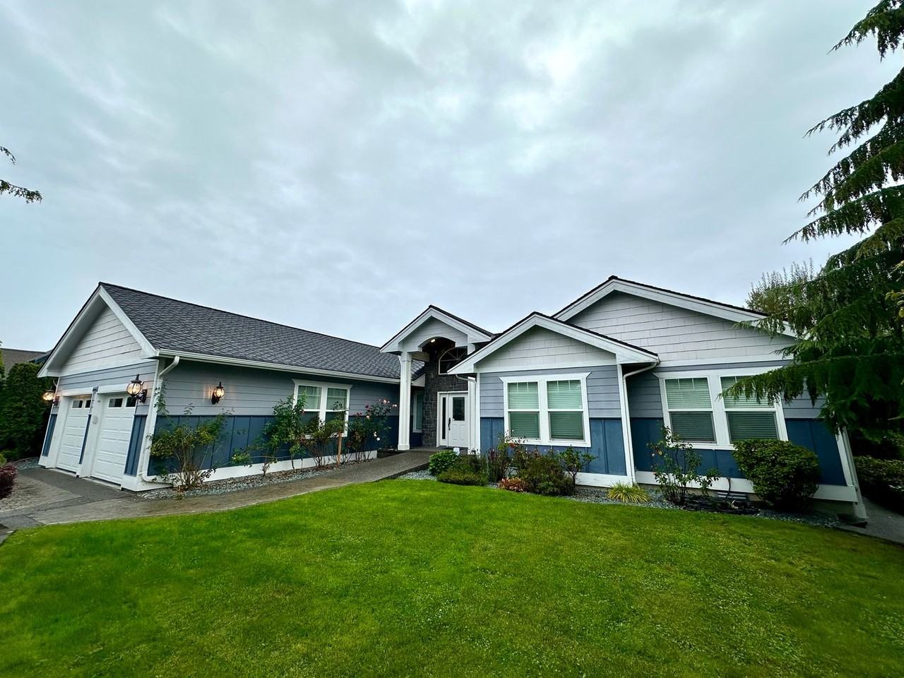 4448 Castlerock Dr - Photo 2 of 27