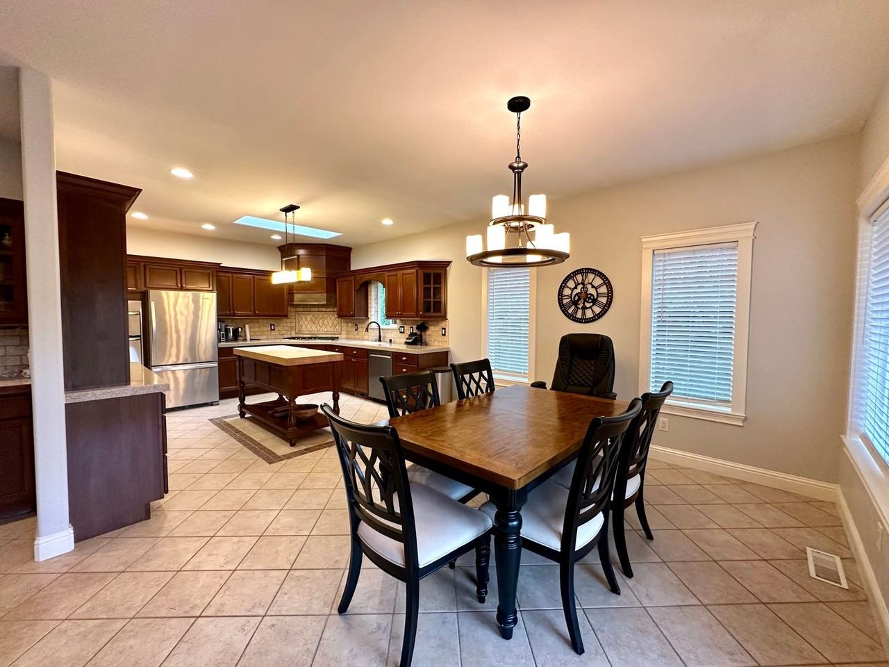 4448 Castlerock Dr - Photo 4 of 27
