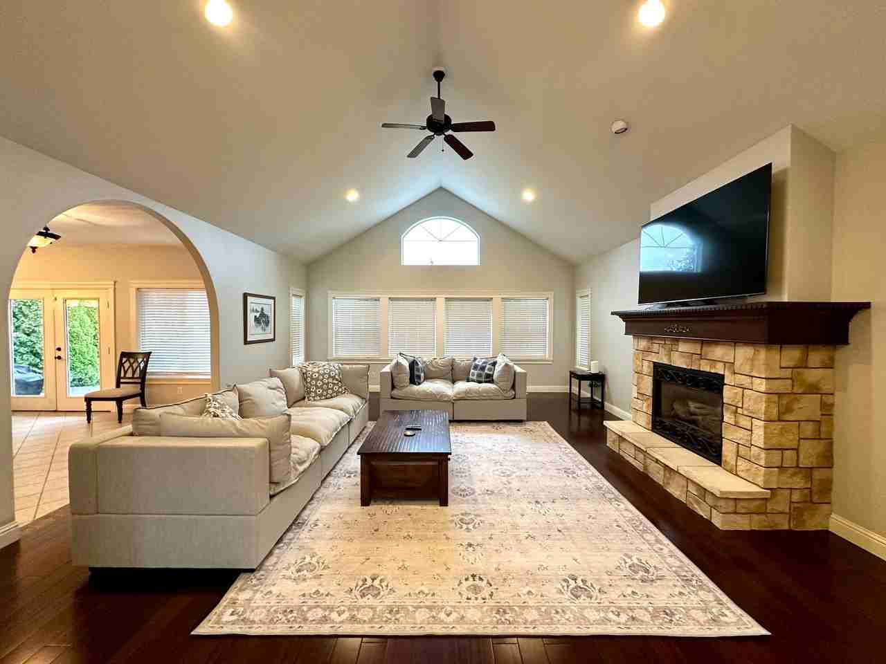 4448 Castlerock Dr - Photo 7 of 27