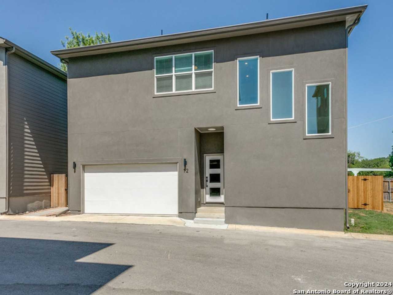 1618 W Lawndale Dr #12