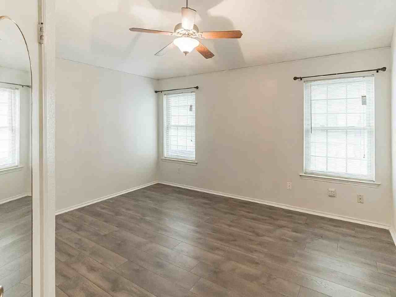 4118 Cochise Dr - Photo 3 of 25