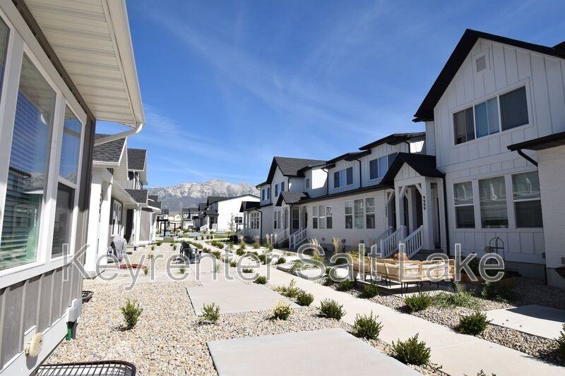 9994 N Limestone Way - Photo 3 of 27