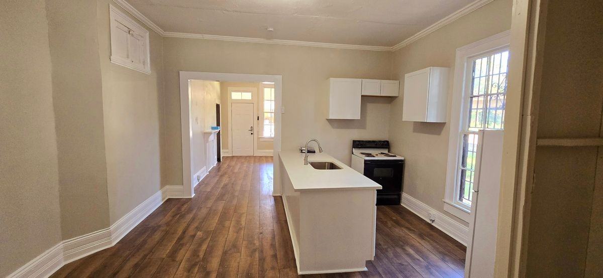 614 Cleveland St - Photo 2 of 9