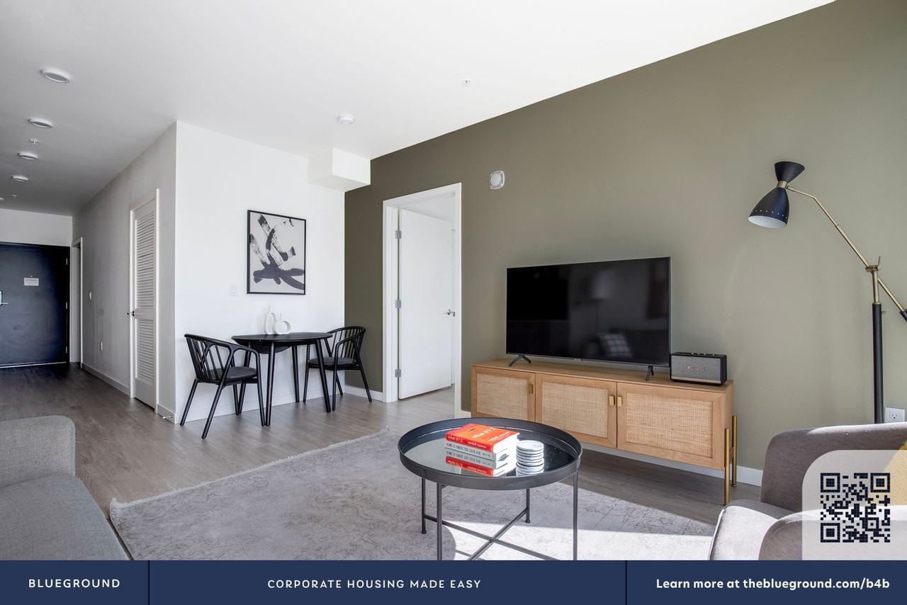 120 Broadway - Photo 6 of 98