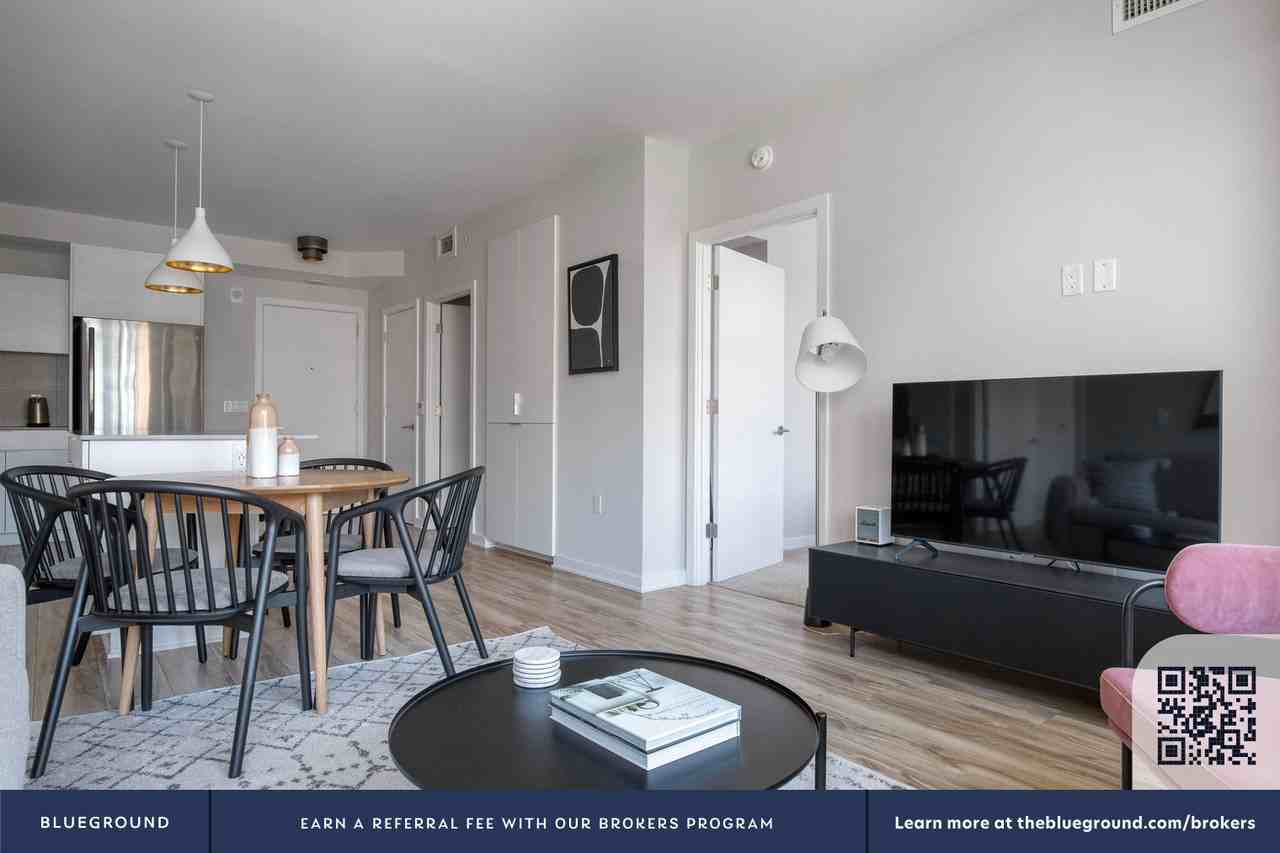 3400 Potomac Avenue - Photo 5 of 107