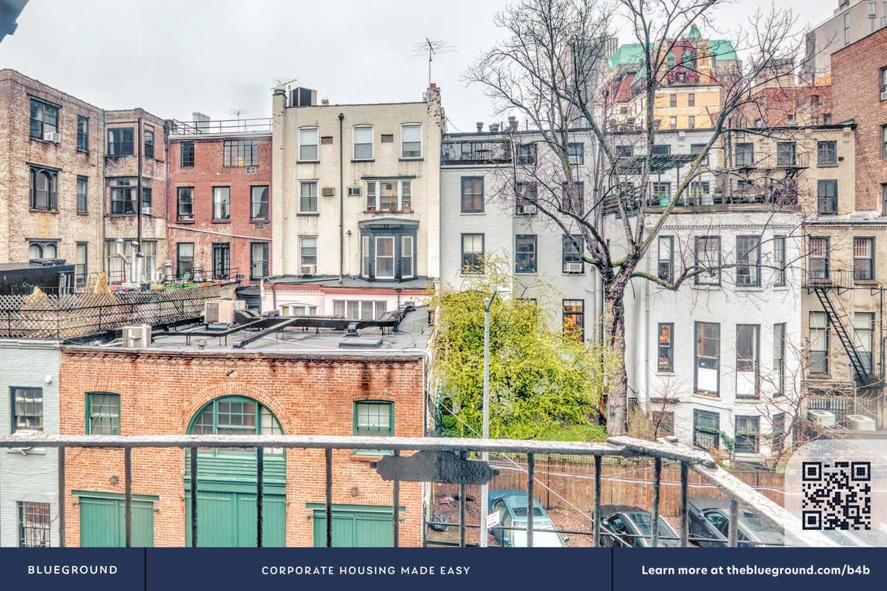 141 Joralemon Street - Photo 6 of 27