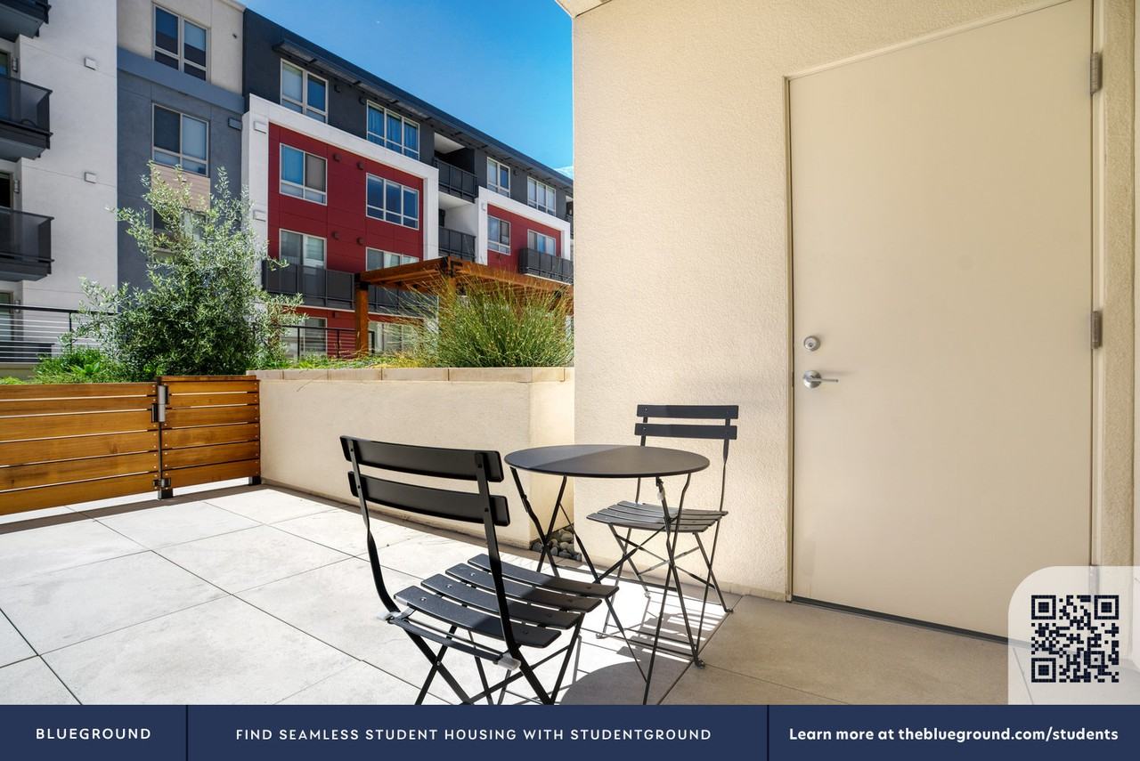 1650 South Delaware Street - Photo 7 of 35