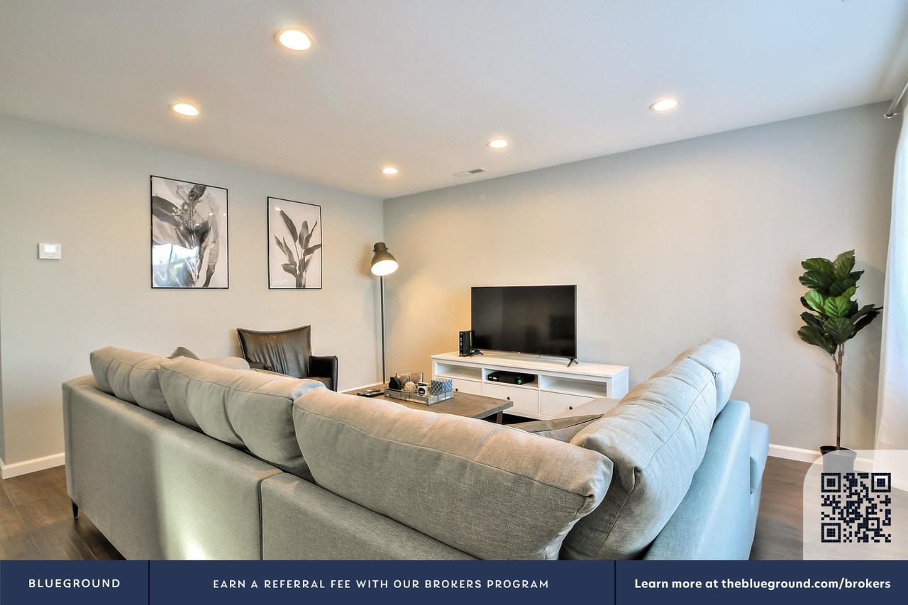 725 San Simeon St #1617 - Photo 4 of 18