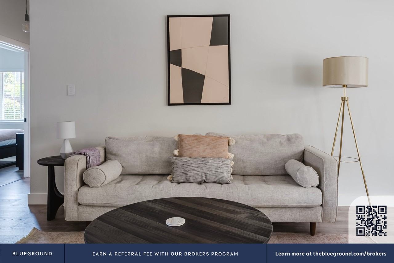 1772 Eisenhower St #1686 - Photo 4 of 36