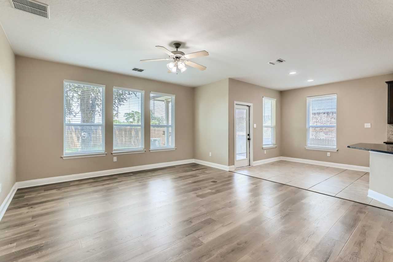 12203 Presidio Path #NA - Photo 7 of 31