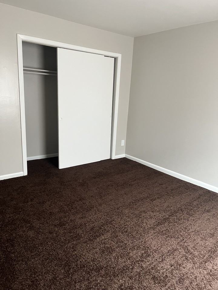 2811 N Ohenry Blvd #D - Photo 3 of 5