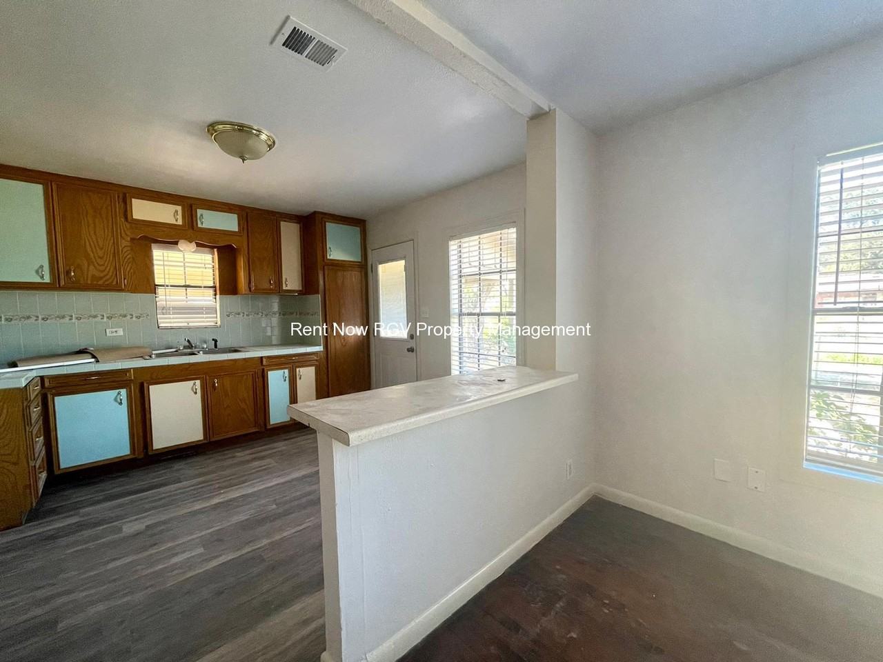 1400 Vine Ave #NA - Photo 3 of 8