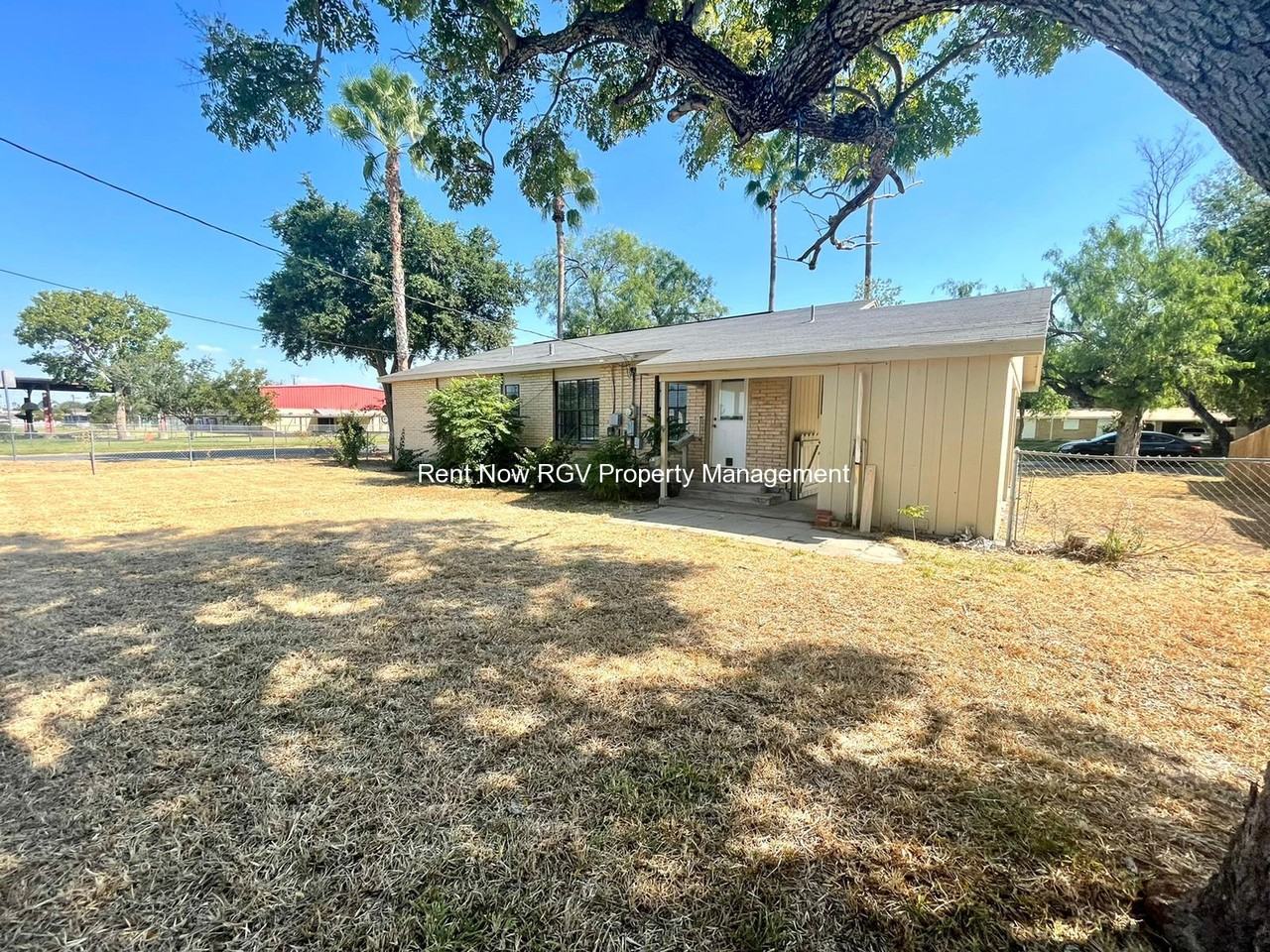 1400 Vine Ave #NA - Photo 5 of 8