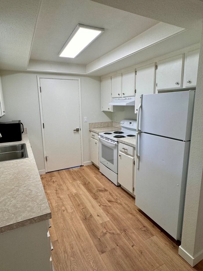 965 Nw 6th Pl - Photo 2 of 14
