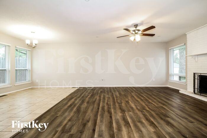 2205 Nw 113th Pl - Photo 3 of 15