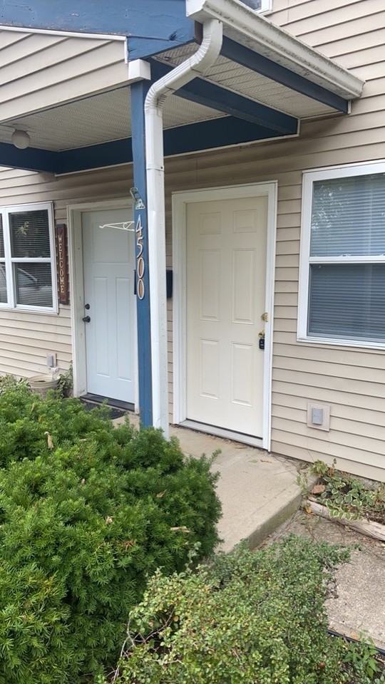 4500 Elliot Ave - Photo 2 of 30