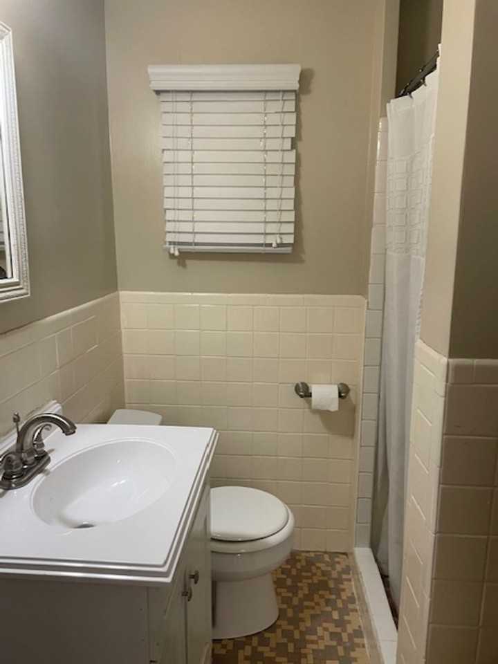 1723 5th Ave - Photo 5 of 11