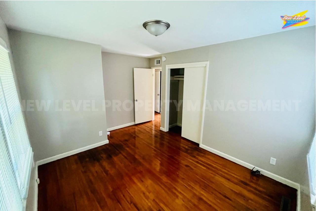 886 S Fabrique Dr - Photo 4 of 20