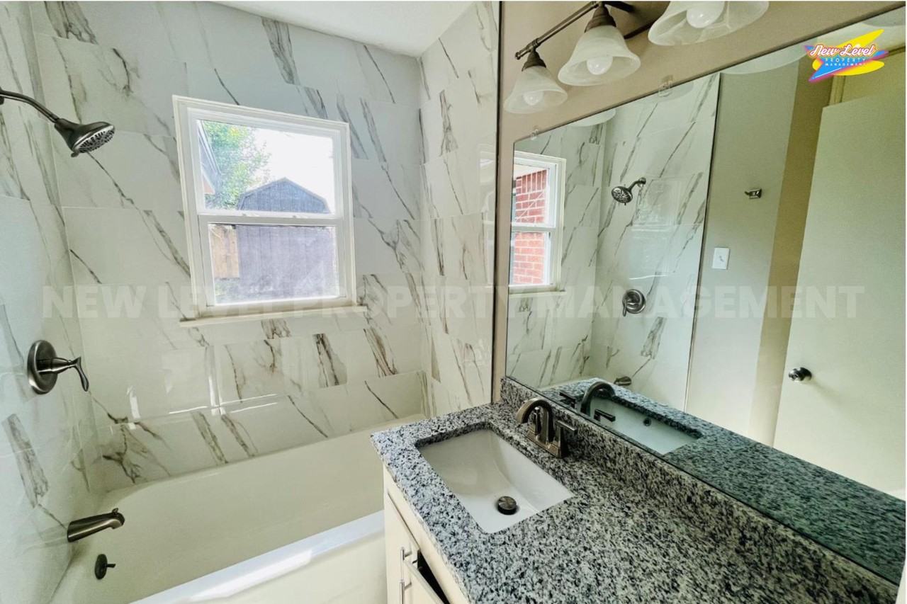 886 S Fabrique Dr - Photo 7 of 20