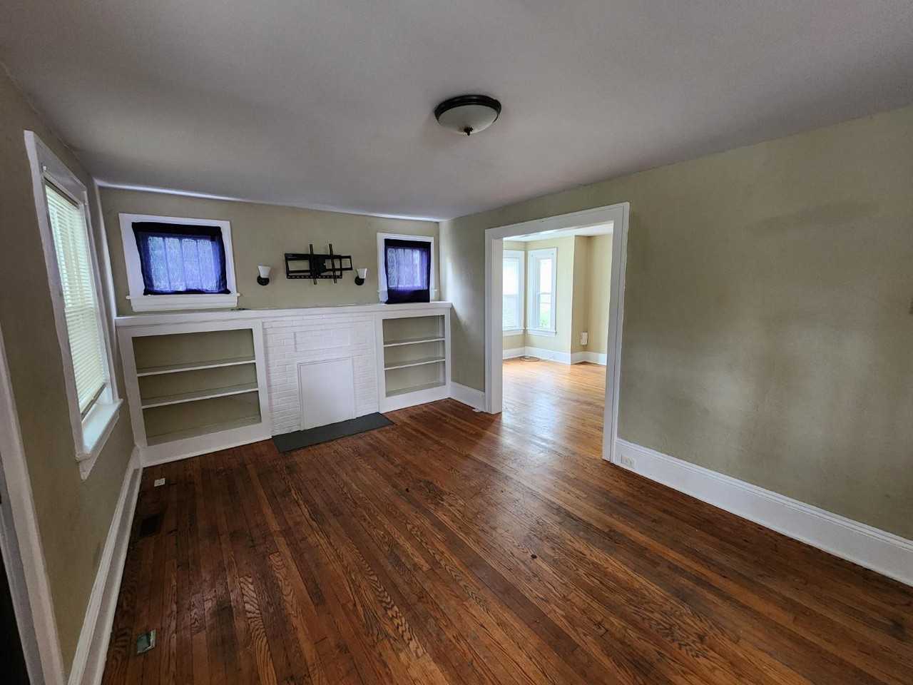 3055 Melrose Ave NW - Photo 2 of 13