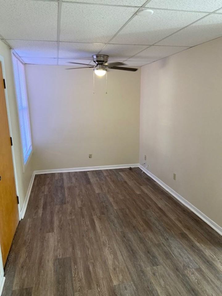 111 S Newport Ave - Photo 3 of 7