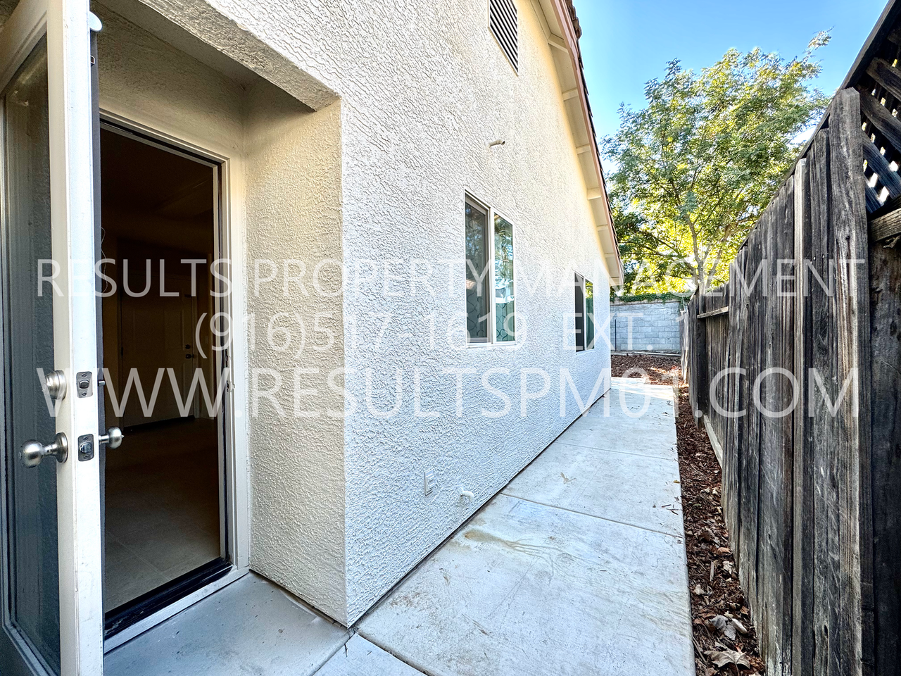 1529 Blue Squirrel St - Photo 5 of 18