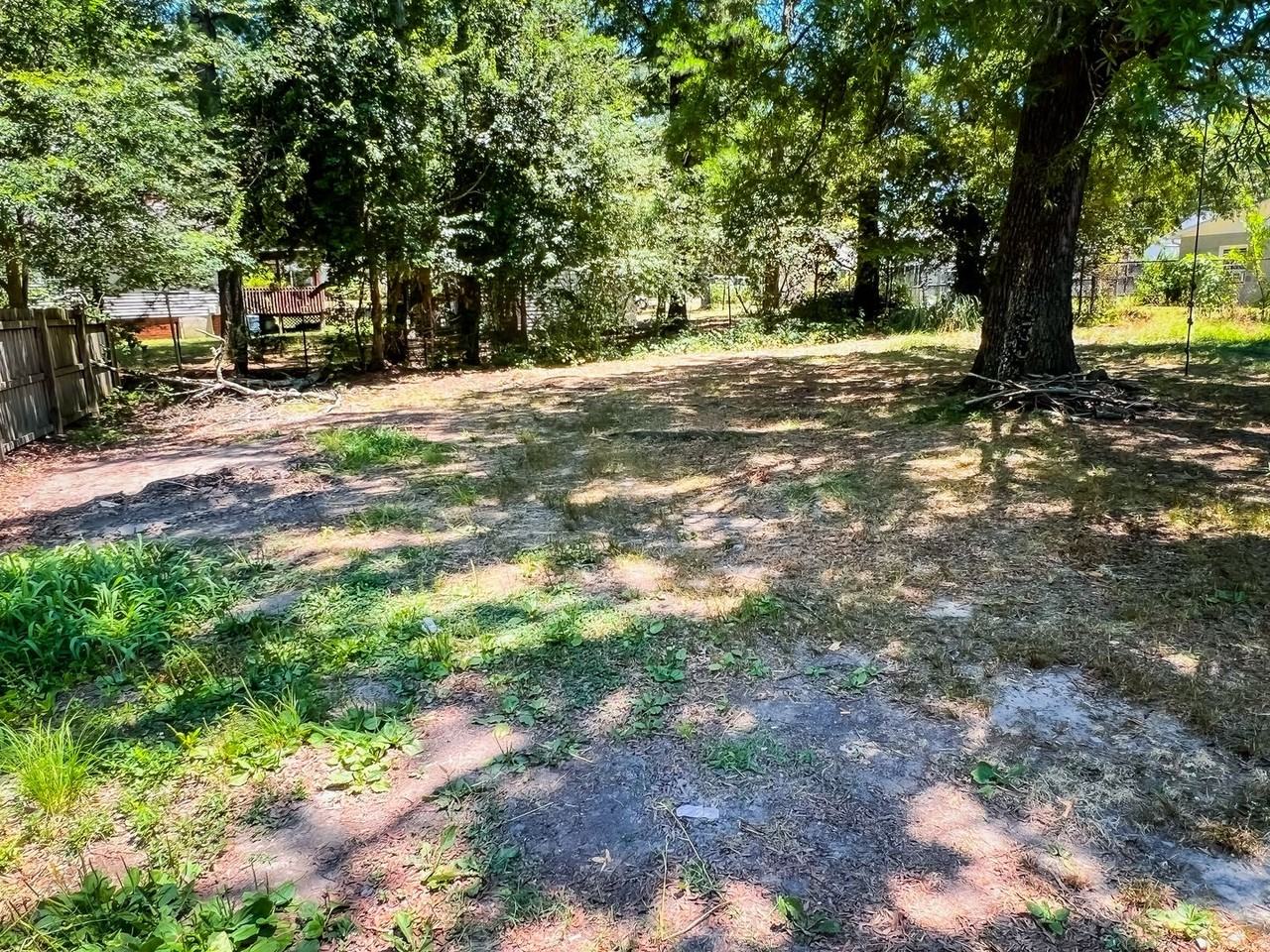 908 Willard St - Photo 2 of 22