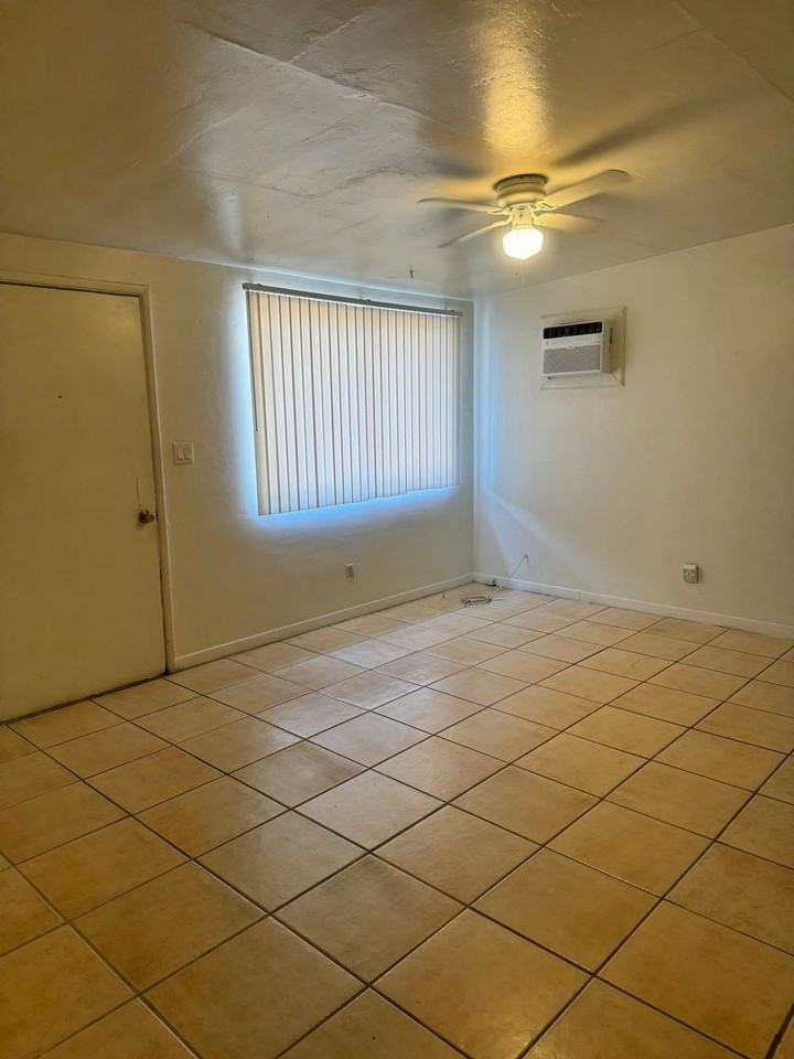 TREAT 2120 - Photo 3 of 12