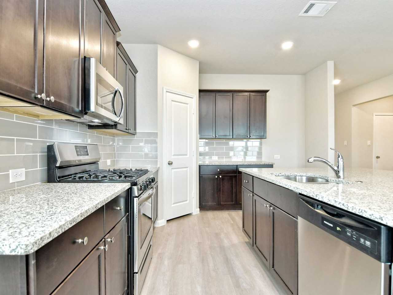 5311 Saunter Ln - Photo 6 of 49