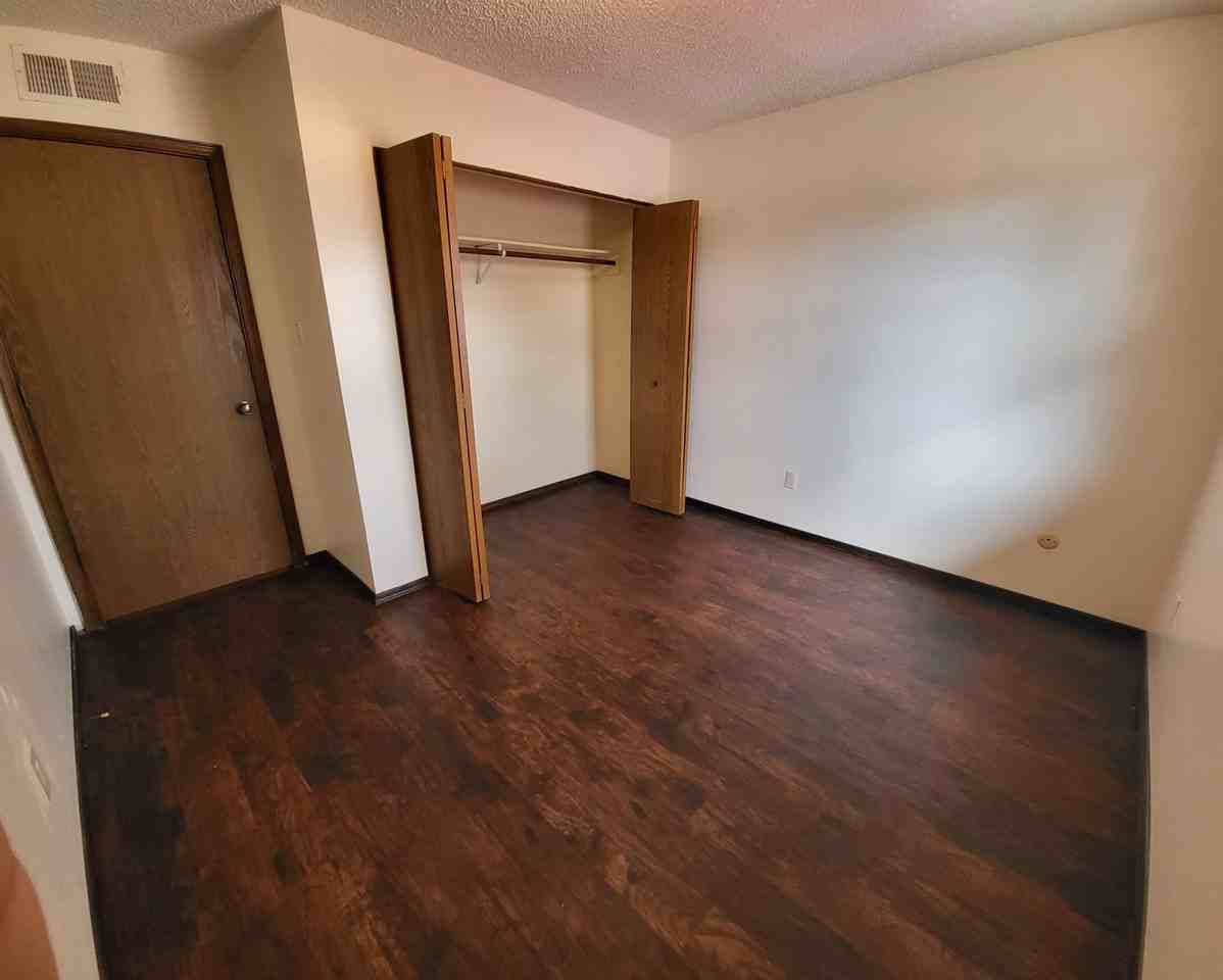 D&M Miguel Duplex - Photo 3 of 6