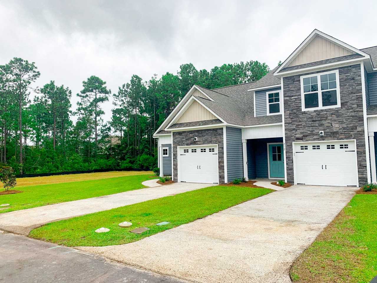 212 N Stingray Ln - Photo 3 of 35