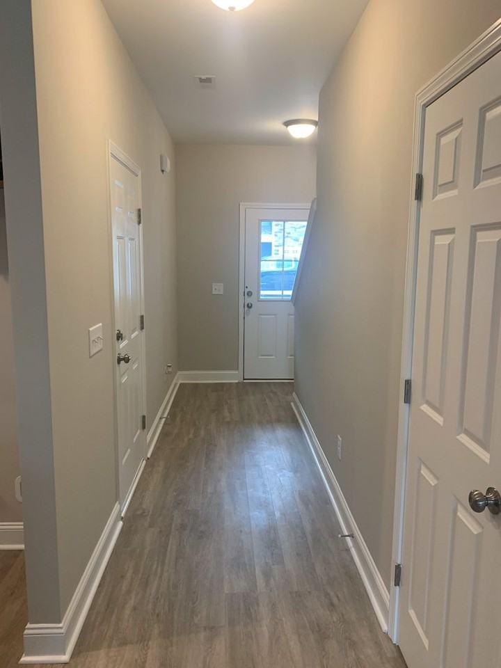 212 N Stingray Ln - Photo 6 of 35