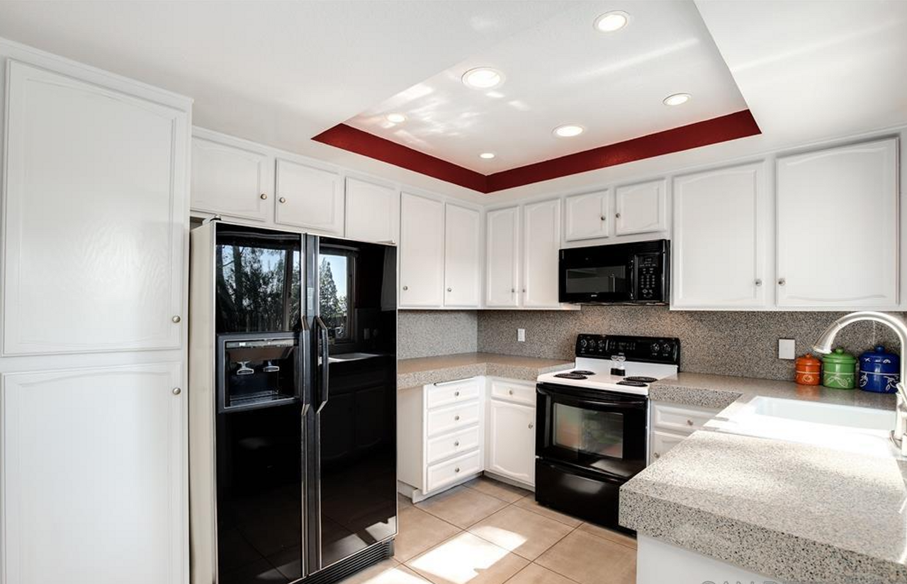 1125 Brewley Ln - Photo 6 of 14