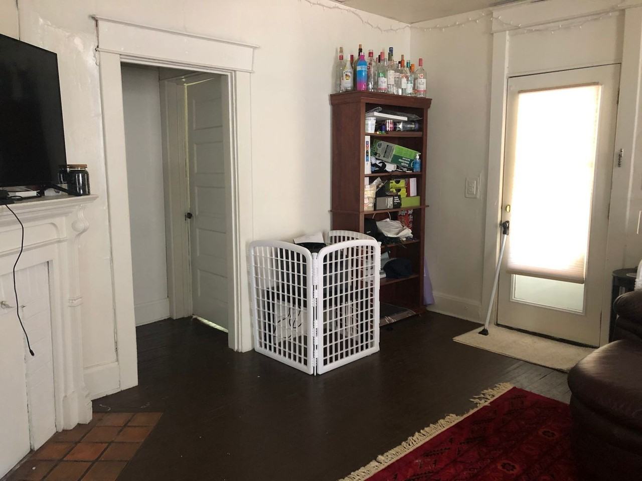 725 E 2nd St - Photo 5 of 9