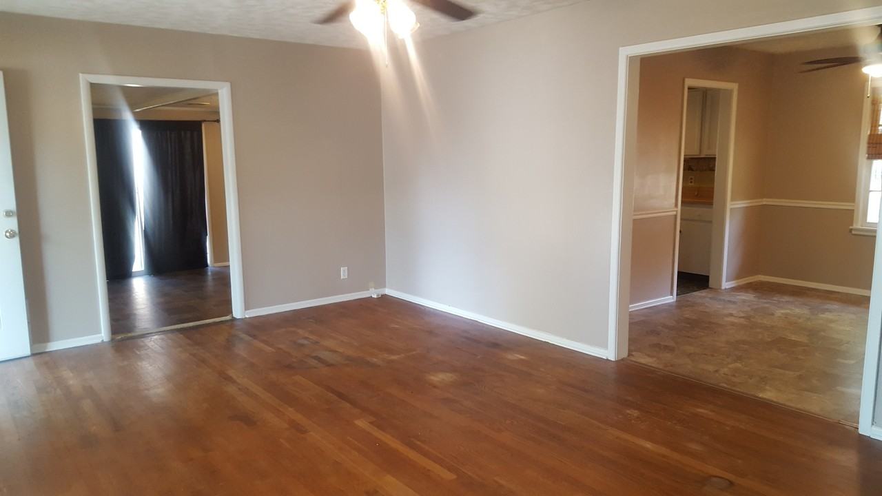 3812 Limestone Rd - Photo 3 of 15