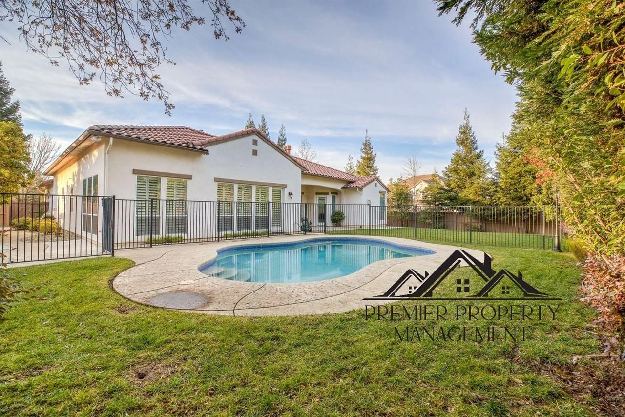 4521 Waterstone Dr - Photo 2 of 12