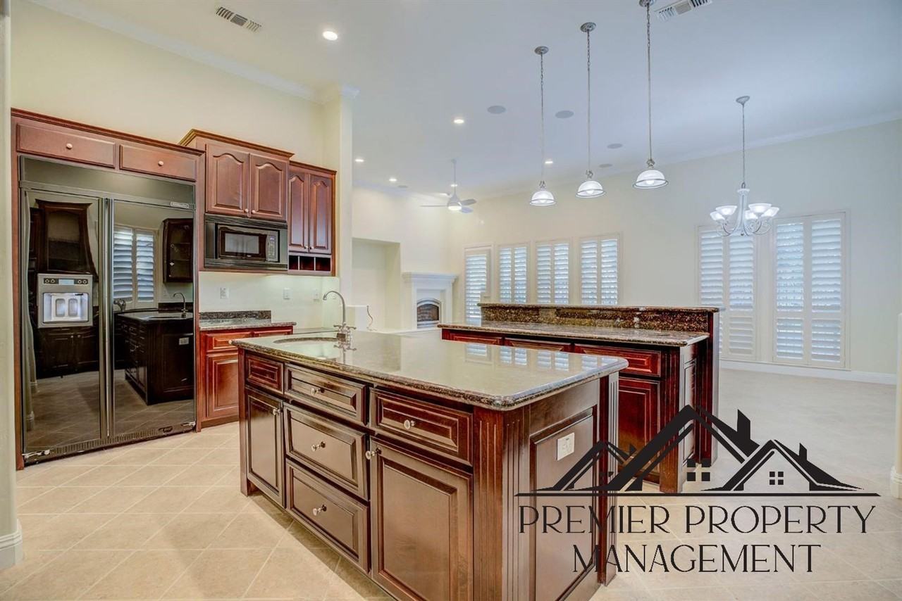 4521 Waterstone Dr - Photo 5 of 12