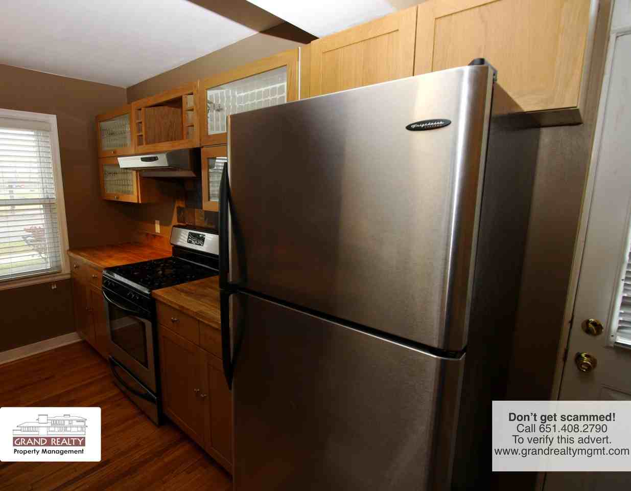 2057 Montreal Ave - Photo 3 of 12