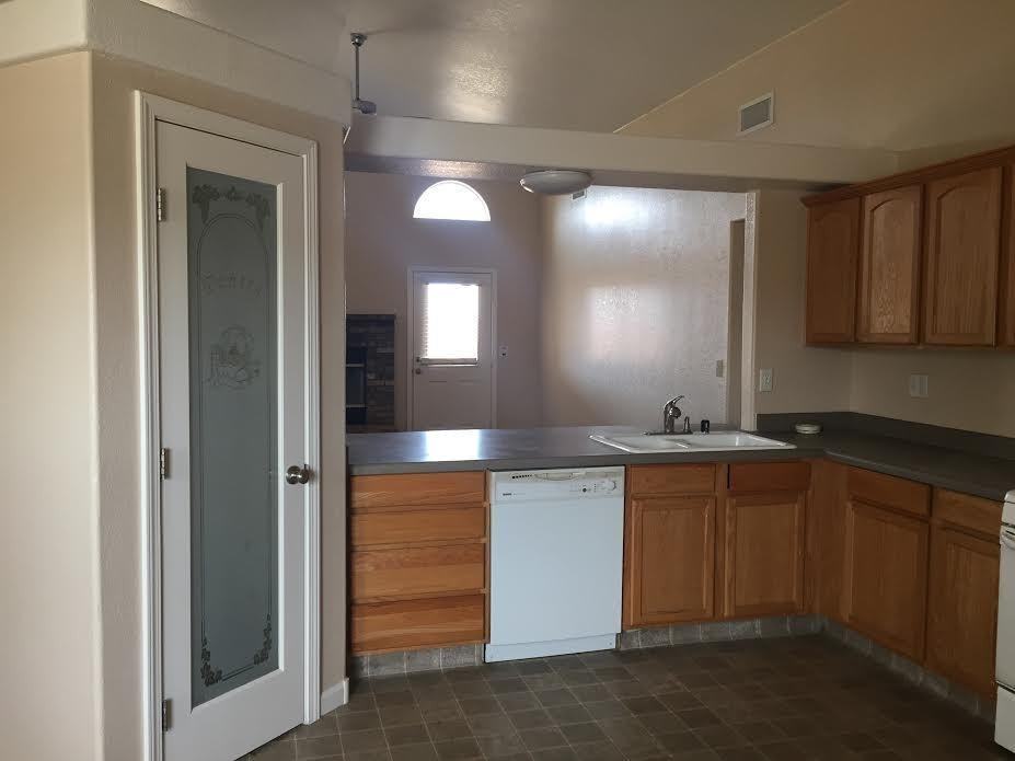 8307 Charles Pl - Photo 4 of 20