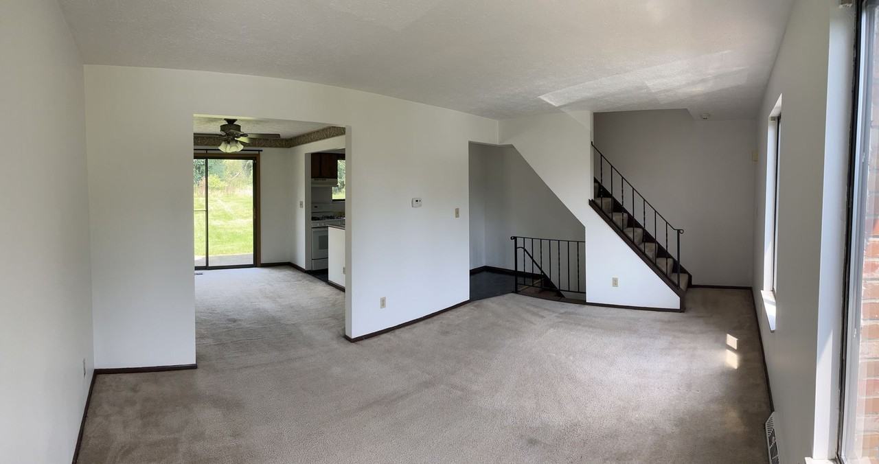 108 Locust Ridge Dr - Photo 2 of 7