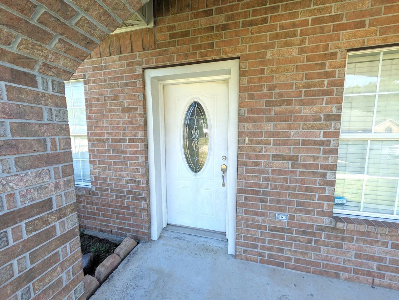 8845 Anna Ln - Photo 2 of 16