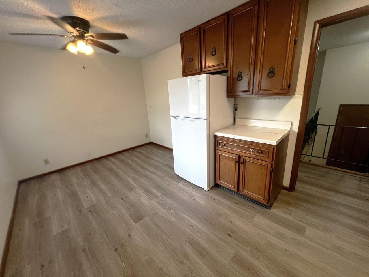 2 Regal Ln - Photo 5 of 20