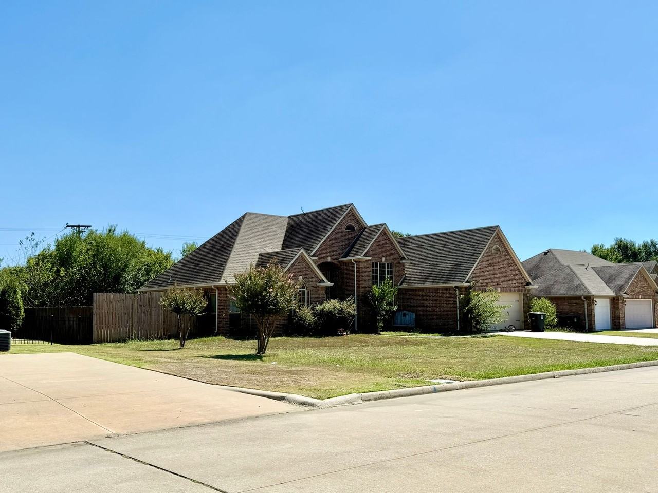 1120 Beretta Blvd - Photo 3 of 3