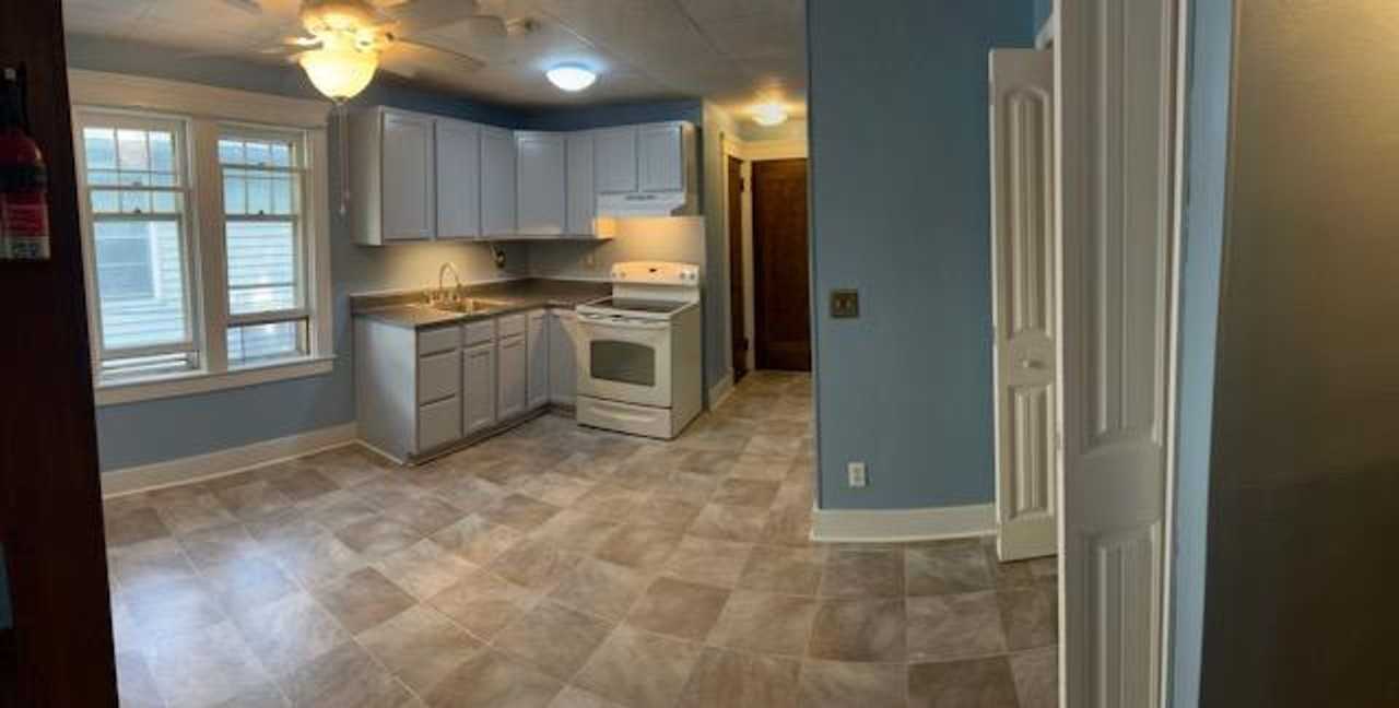 99 John St - Photo 2 of 10