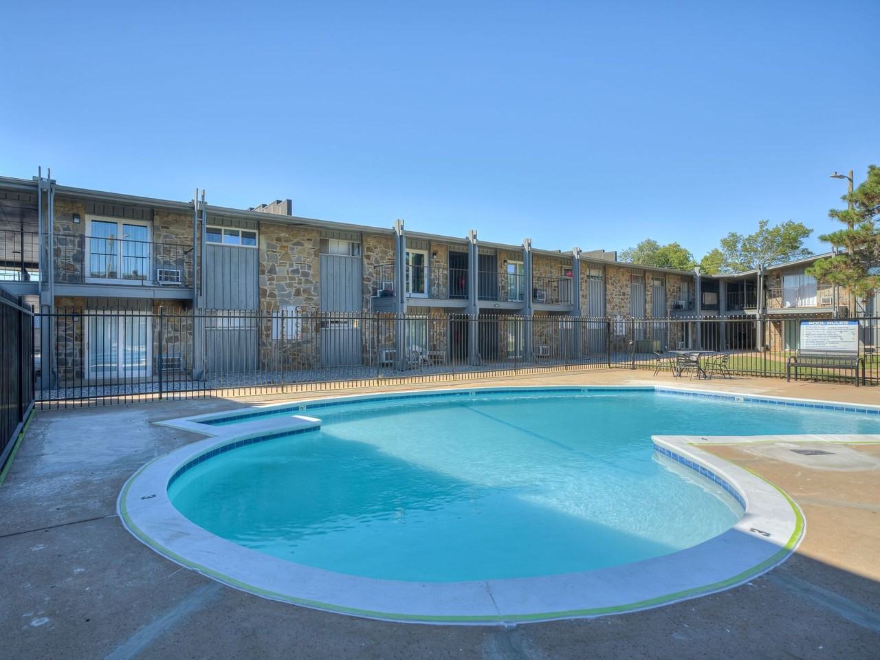 The Vue at Oak Creek - Photo 4 of 28