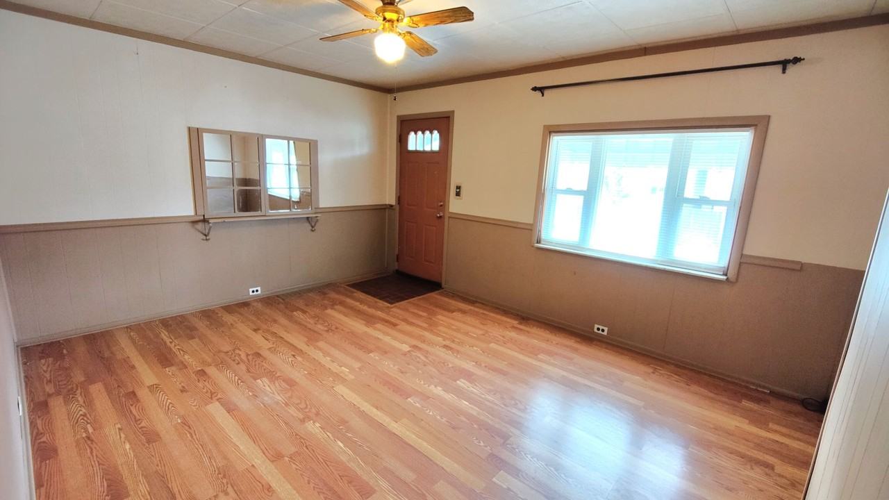 3922 Clement Way - Photo 3 of 18