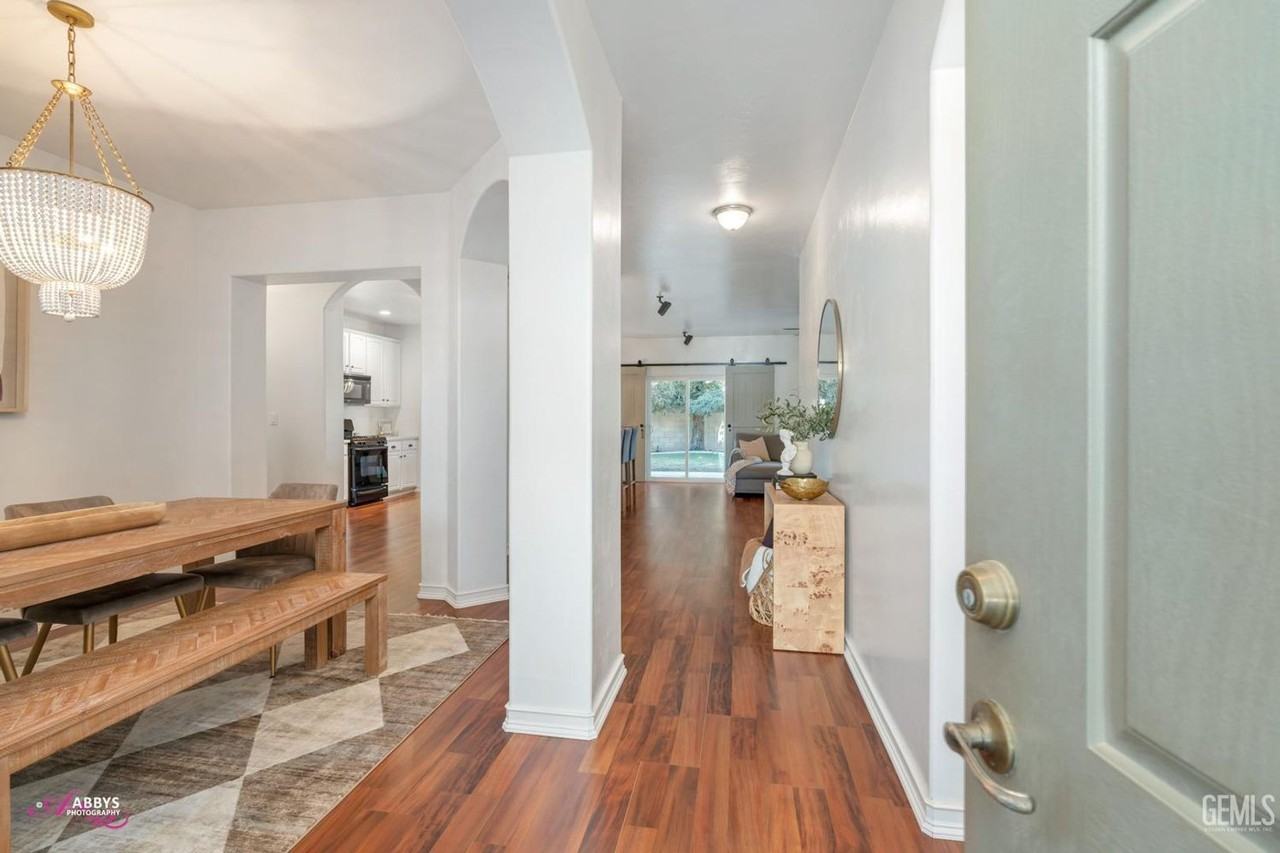 5508 Windward Bay Ct - Photo 3 of 27