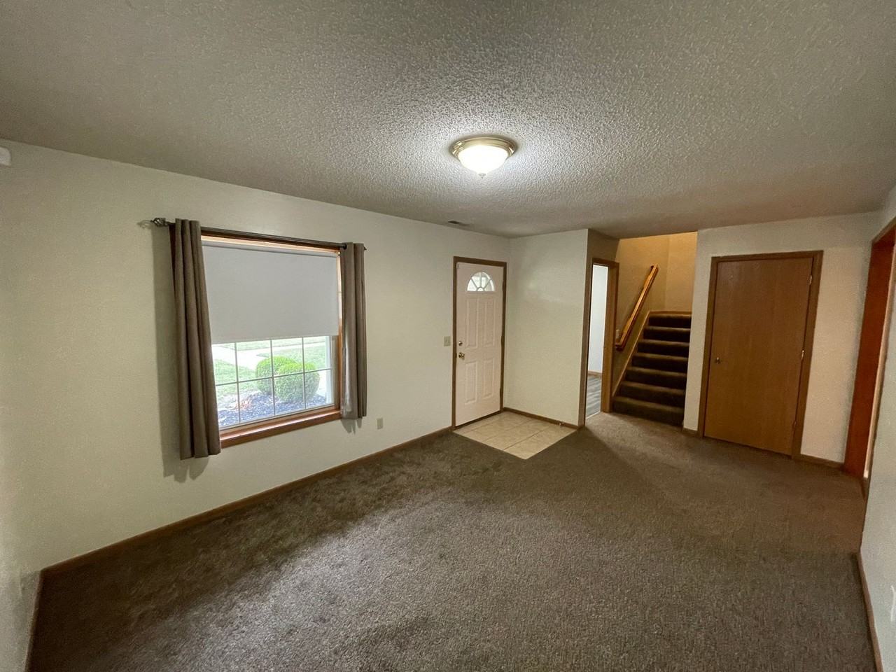 1539 E Wayne St - Photo 5 of 30